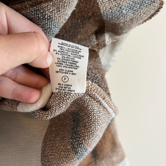 Avec Les Filles Button Down Plaid Shacket- Size Large - Picture 7 of 7